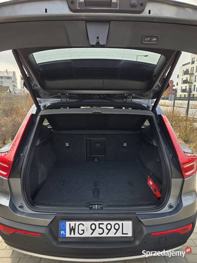 Volvo XC 40 T5 AWD Geartronic Momentum Pro Samochody osobowe