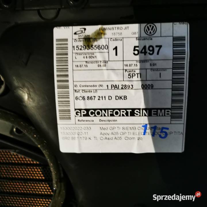 VW POLO 6r 14 tdi CUS 5 drzwi boczki tapicerka Rok produkcji 2015 Jaworzno sprzedam