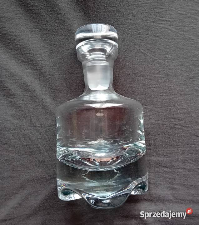 Masywna kryształowa karafka z grubym dnem wielkopolskie