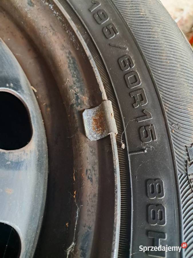 2 koła 19560R15 4x108 otwór 63mm ET495 Goodyear Samochodowe Toruń
