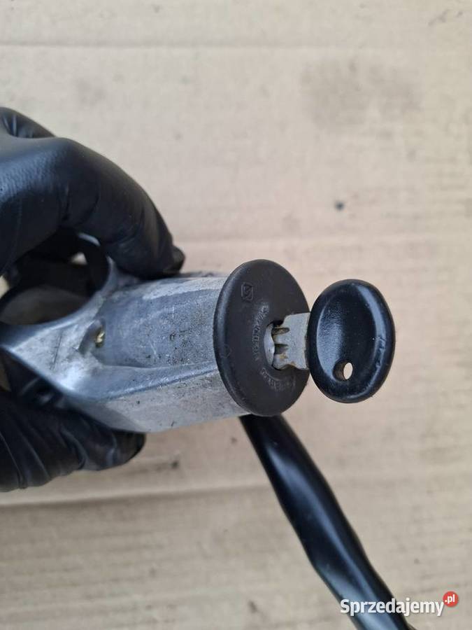 Stacyjka kostka stacyjki 4 piny Fiat 126p Maluch Strzelce Opolskie sprzedam