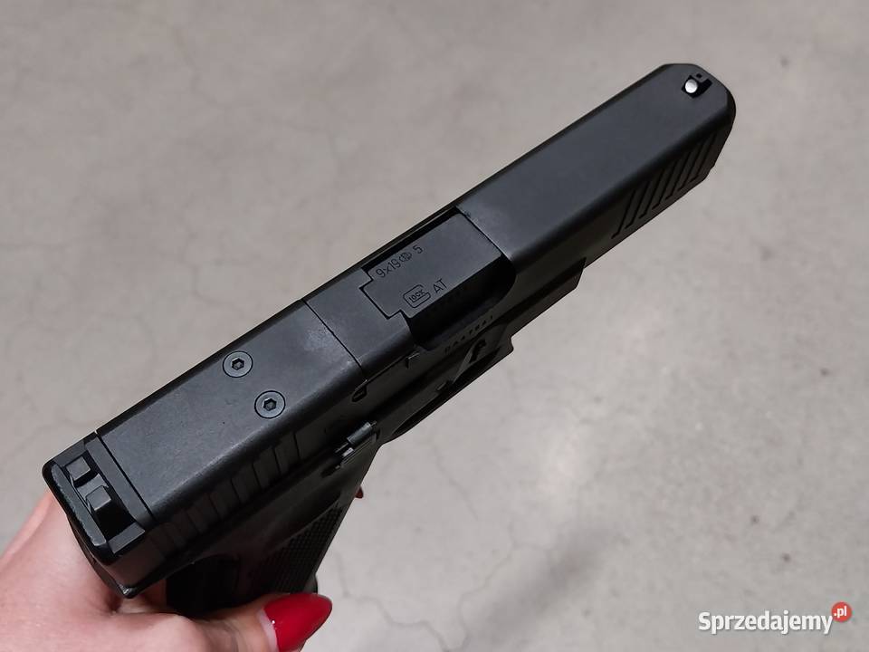 Pistolet wiatrówka Glock 17 gen 5 MOS 45 mm BB Czeladź