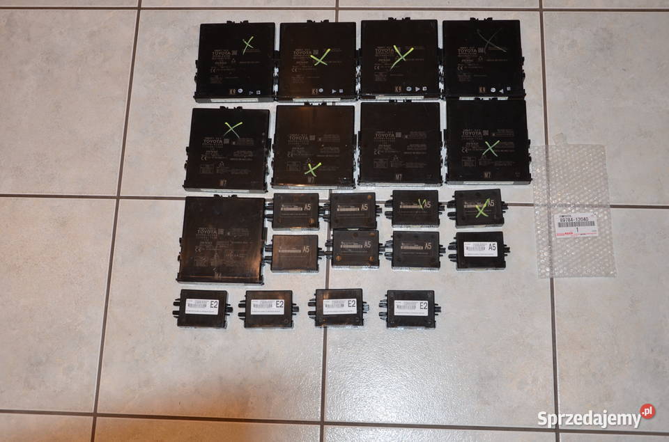 Toyoty CHR RAV4 Oryginalne sterowniki Jaworzno