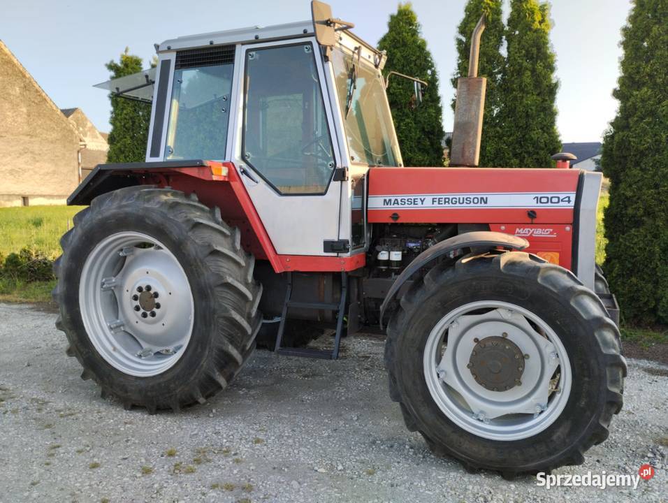 Ciągnik rolniczy Massey Ferguson1004 Łącznik