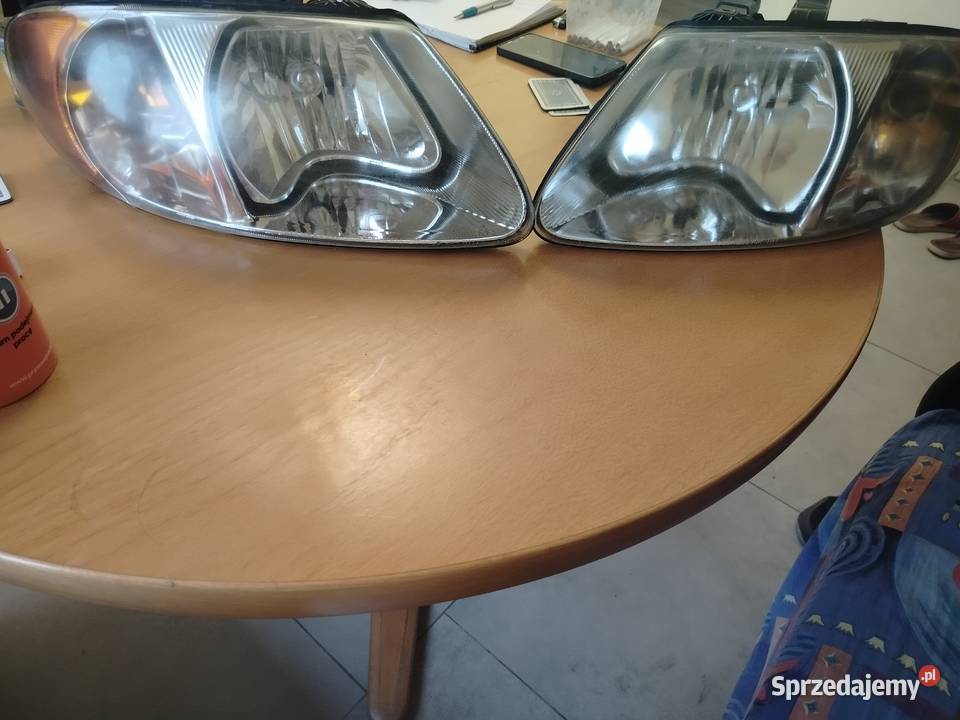 Lampy Chrysler Voyager osobowe łódzkie Krośniewice