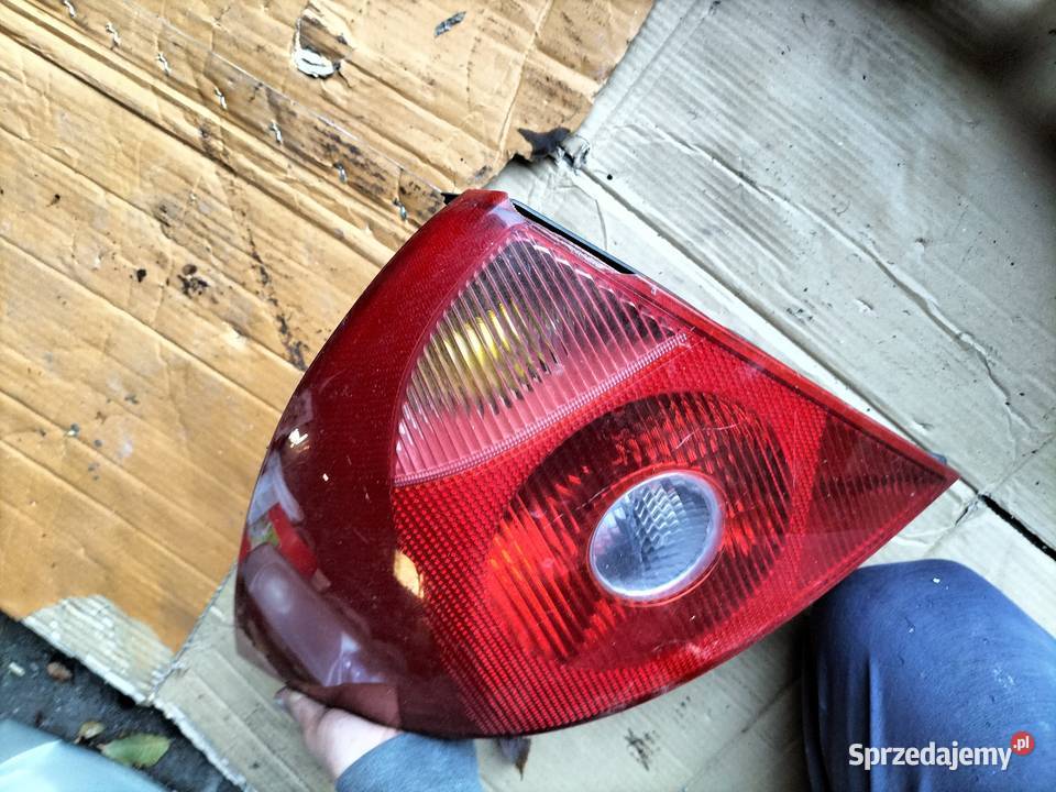 FORD MONDEO MK3 MK 3 LAMPA TYŁ TYLNA LEWA