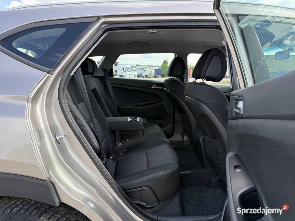 Hyundai Tucson 16 BENZYNA Klimatyzacja Nawigacja czujnik deszczu Konin