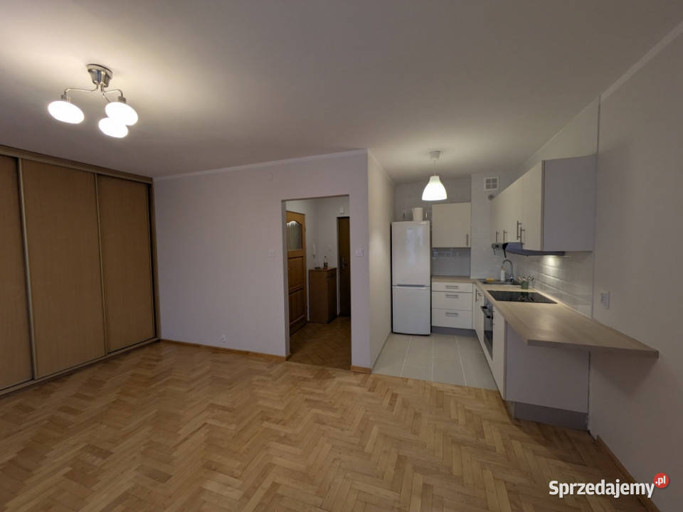 Ustawna kawalerka metrze Natolin bezpośrednio