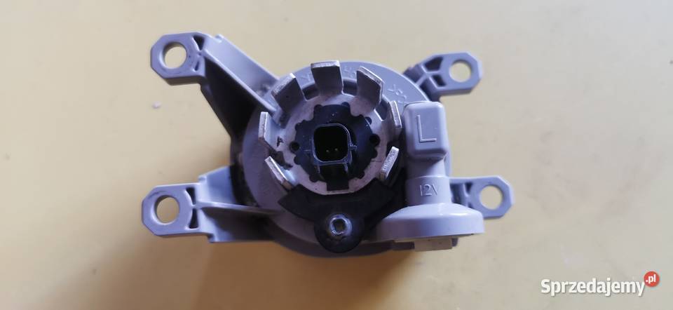 Lampa przeciwmgielna prawa Corolla 2019 E21