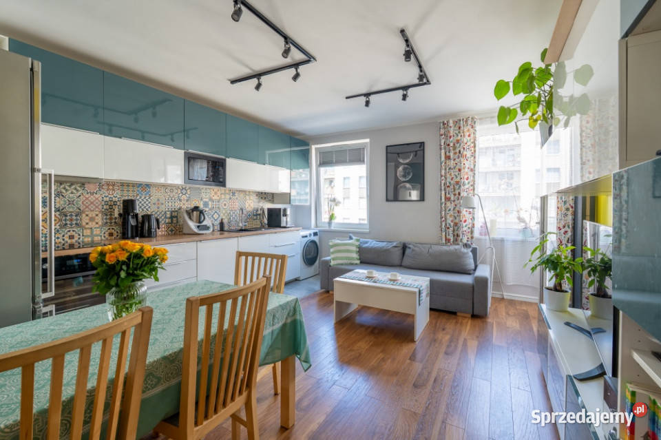 Avia 56m2 komórka i garaż Sprzedaż