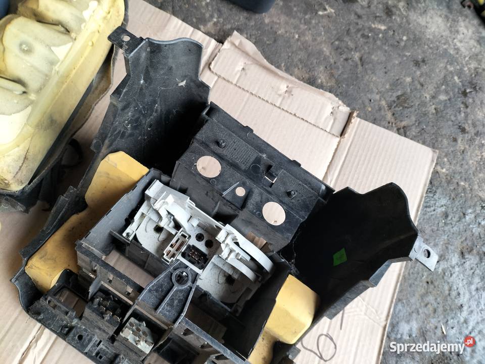 PANEL NAWIEWU TUNEL ŚRODKOWY AUDI A3 8L Kamień-Kolonia