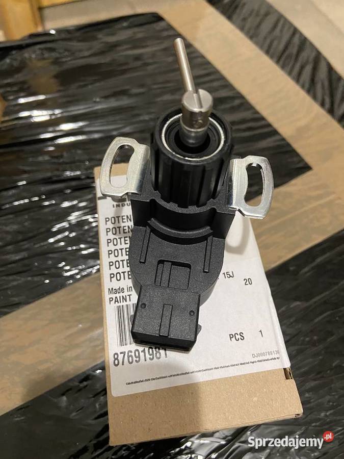 Potencjometr R917005932 płozy hedera Holland CNH nieuszkodzony Białystok sprzedam