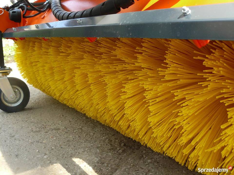ZAMIATARKAODŚNIEŻARKA DO PLACÓWULICPARKINGÓW podkarpackie Rzeszów