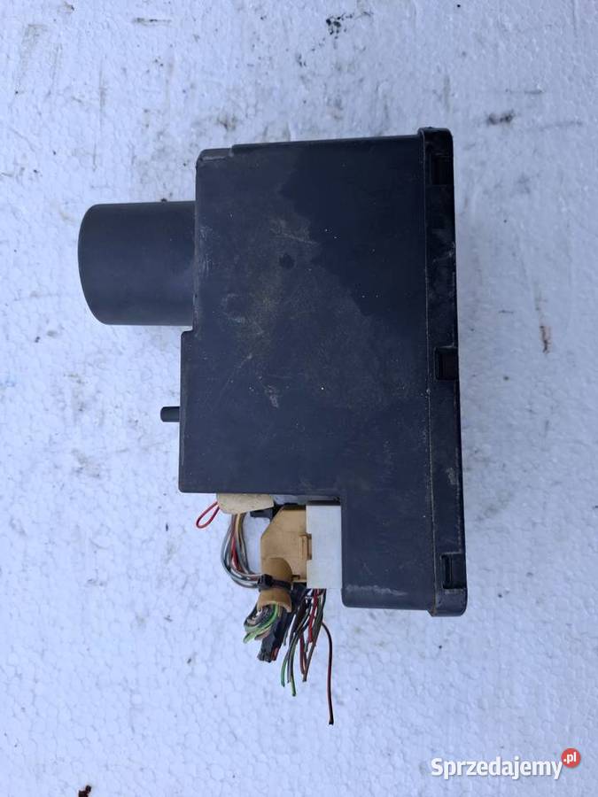Pompka Zamka Centralnego Audi A4 B5 4A0862257J Wisznice