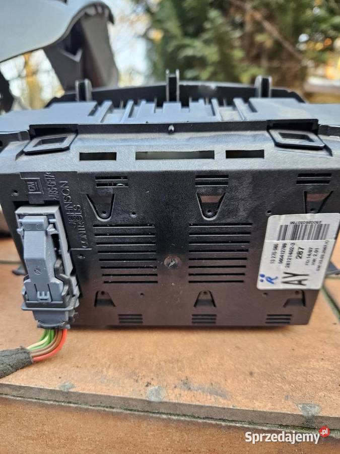 Radio z wyświetlaczem opel zafira B plus CB radia