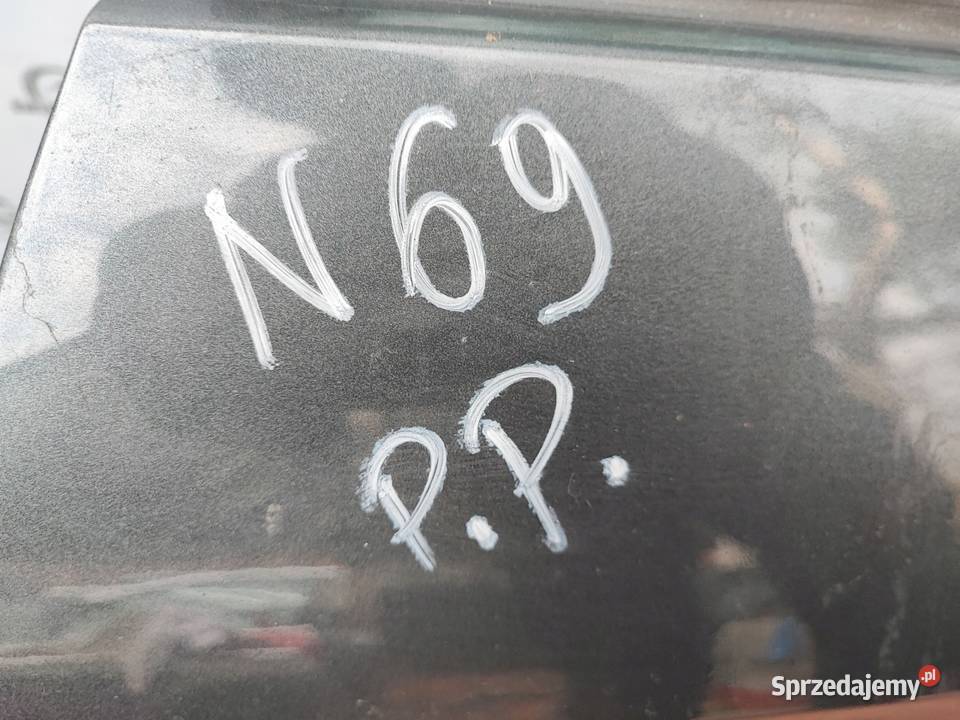 AUDI A1 I 8X Drzwi prawy przód 120 mikronów Kielce