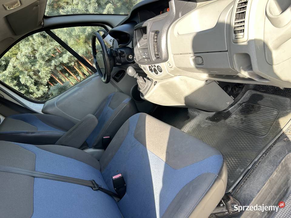 Zamiana na osobowe dostawcze Renault Trafic L2H2 Poznań sprzedam