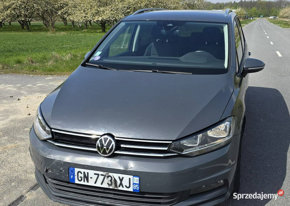 Volkswagen Touran Volkswagen Touran 15 TSI EVO 7 światła przeciwmgielne Pleszew