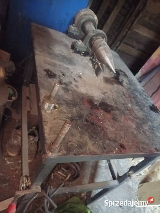 Łupiarka do drewna z świdrem