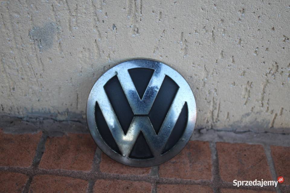ZNACZEK EMBLEMAT KLAPY TYŁ VW PASSAT B6 osobowe