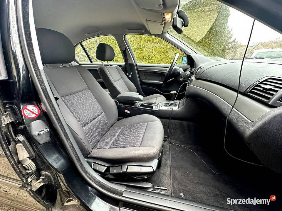 BMW 318 BMW 318i 20 143 Sedan Niski Przebieg czujnik parkowania dolnośląskie Wrocław sprzedam