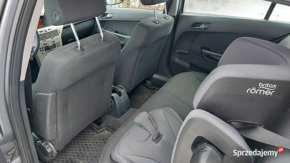 Opel Astra H III 14 benzyna 90 sprawny zadbany klimatyzacja Ostrów Wielkopolski
