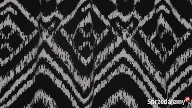 Sukienka maxi w kolorze czarnym w białe wzory Rozmiar 46