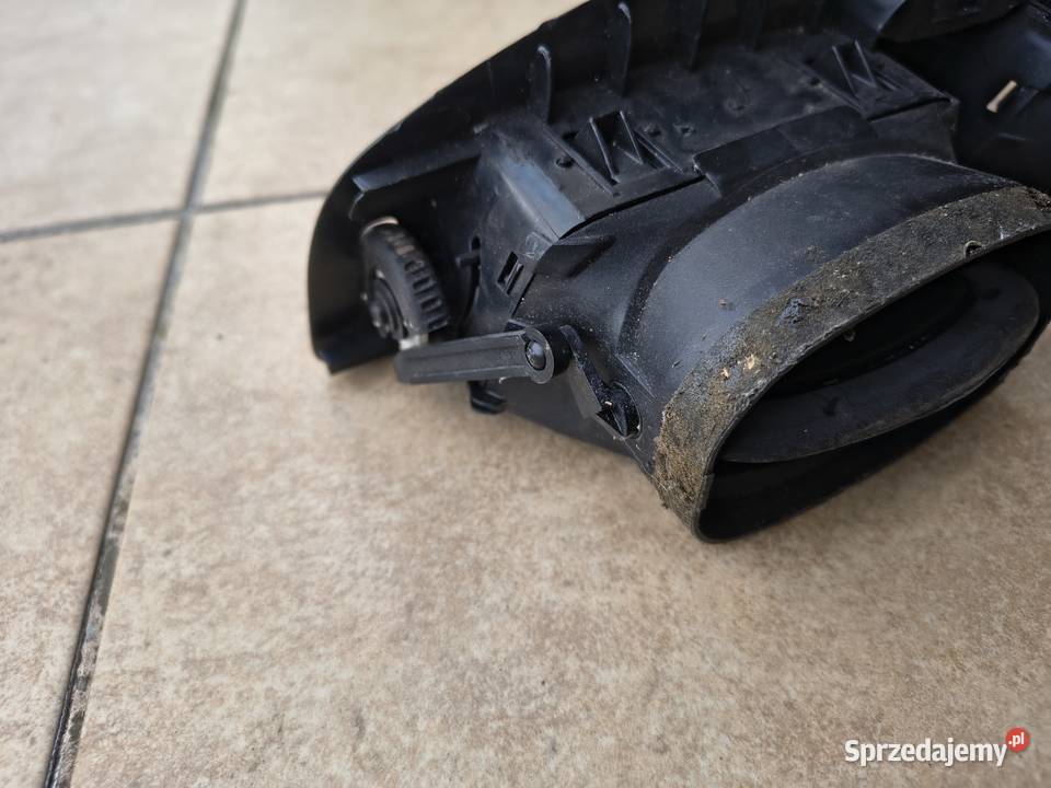 Kratka nawiewu środkowa Volvo V70 S60 lift Błonie sprzedam