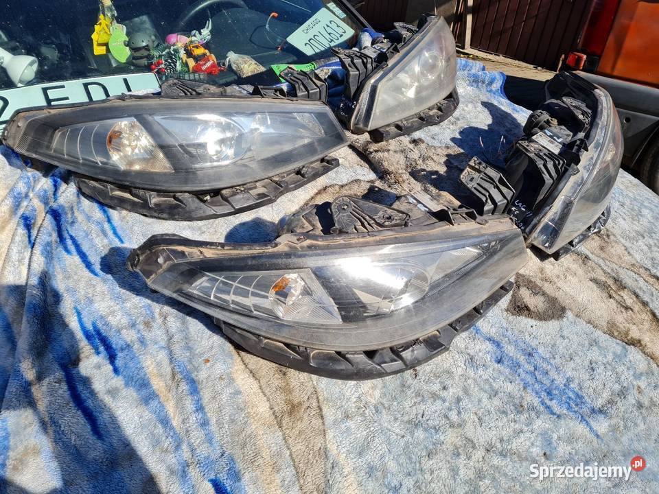 Reno Renault Laguna 2 II Lift FL Lampa Przód Rok produkcji 2006