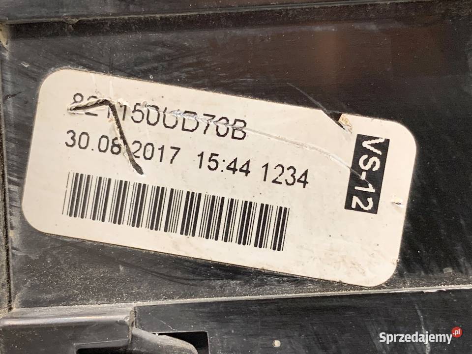 SKRZYNKA BEZPIECZNIKÓW TOYOTA YARIS III osobowe sprzedam