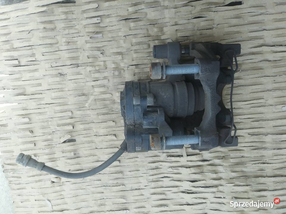 VW Touran III16 zacisk hamulcowy 5Q0615405CK Motoryzacja zachodniopomorskie Dębno