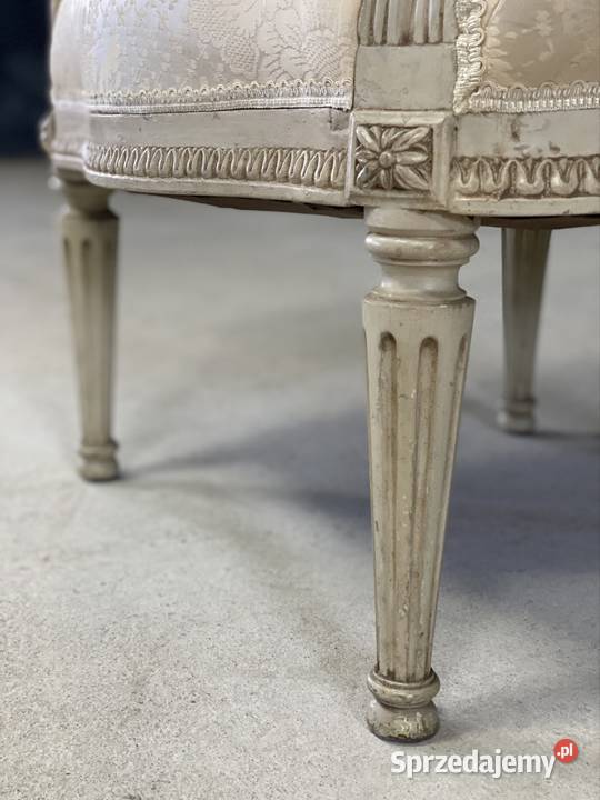 Fotel Ludwik XVI francuski tapicerowany styl