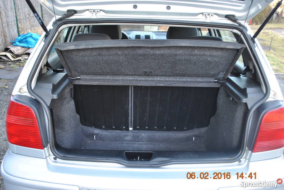 VV Polo 14 benzyna srebrny 2000 centralny zamek śląskie Radziechowy