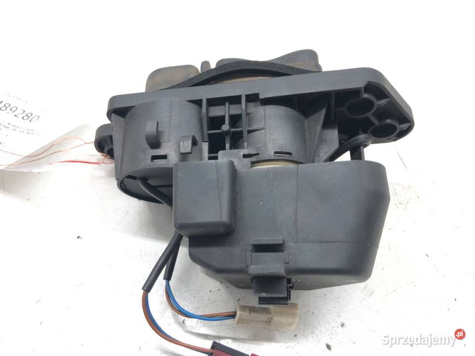 KLAMKA KLAPY TYŁ MERCEDES C215 Hatchback 9906 Klapy bagażnika sprzedam