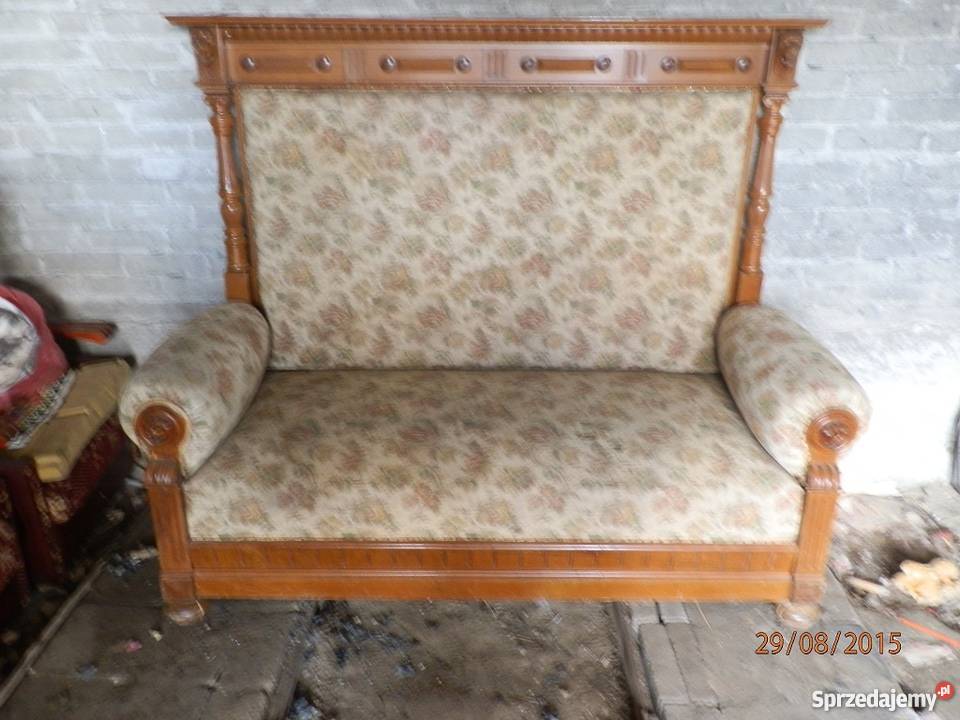 Zabytkowa kanapaotomanaantyk lubelskie Derewiczna