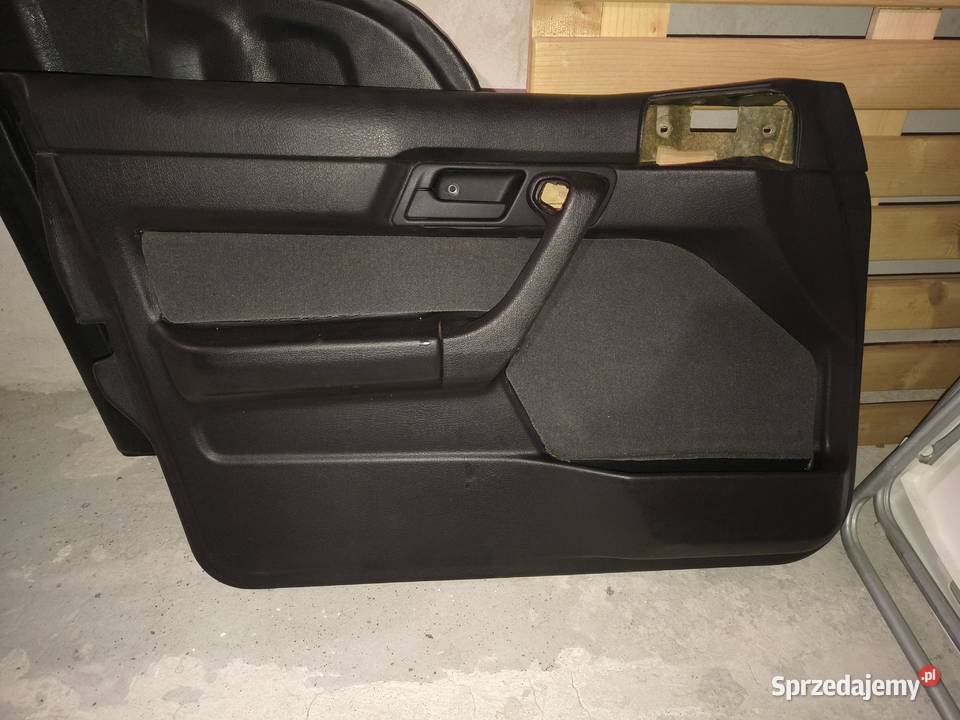 Boczki przedlift bmw E34 sedan Rok produkcji 1993 Warszawa sprzedam