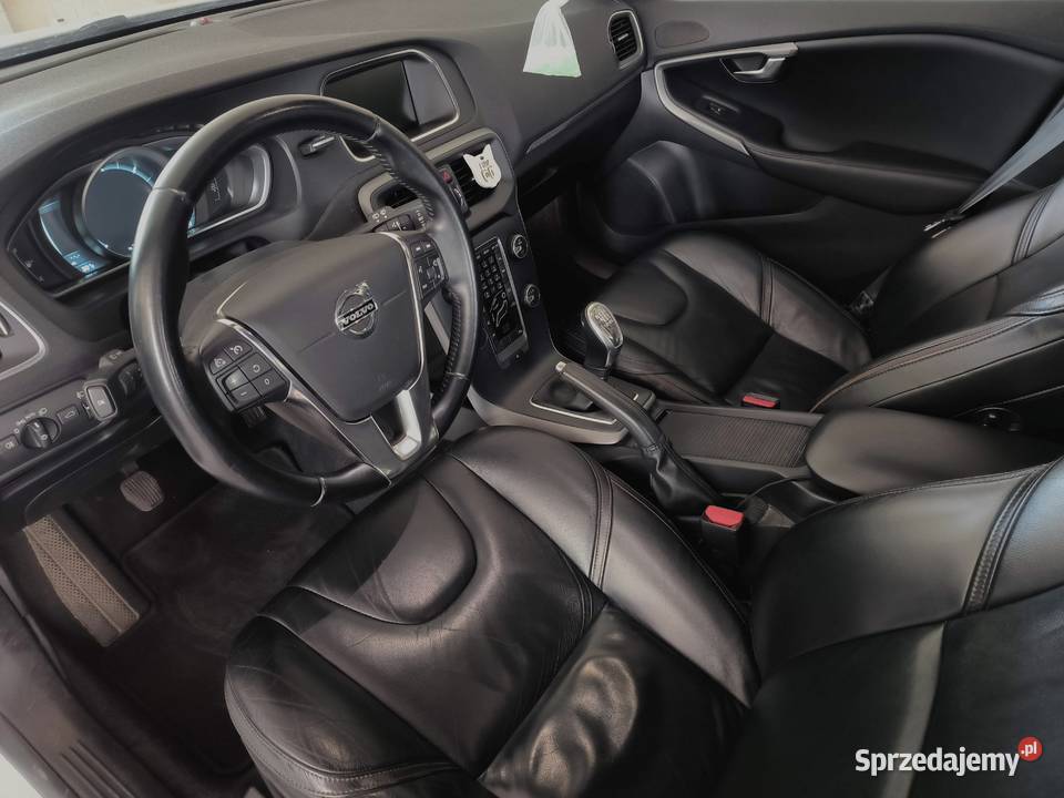 Volvo V40 Cross Country 16 D2 120 2013 MOMENTUM immobilizer Wrocław