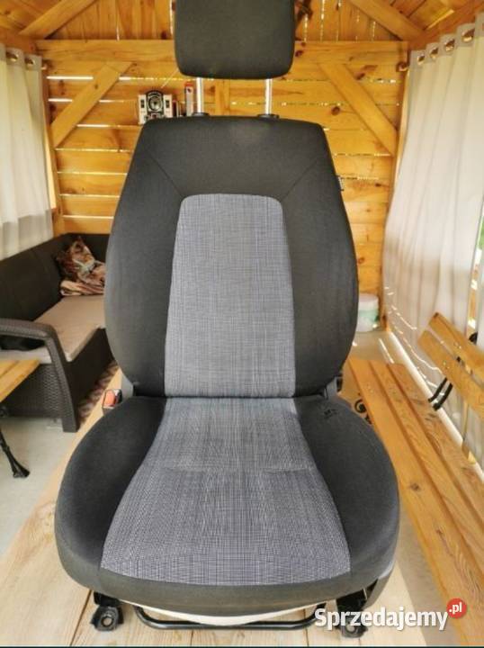 Kia Ceed fotel samochodowy Zambrów