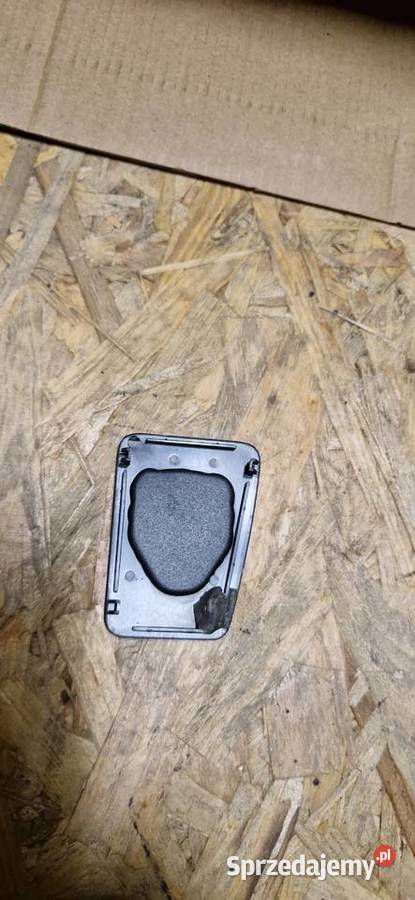 Znaczek Jaguar XJS konsola lewa strona osobowe Wyposażenie wnętrza Słupca