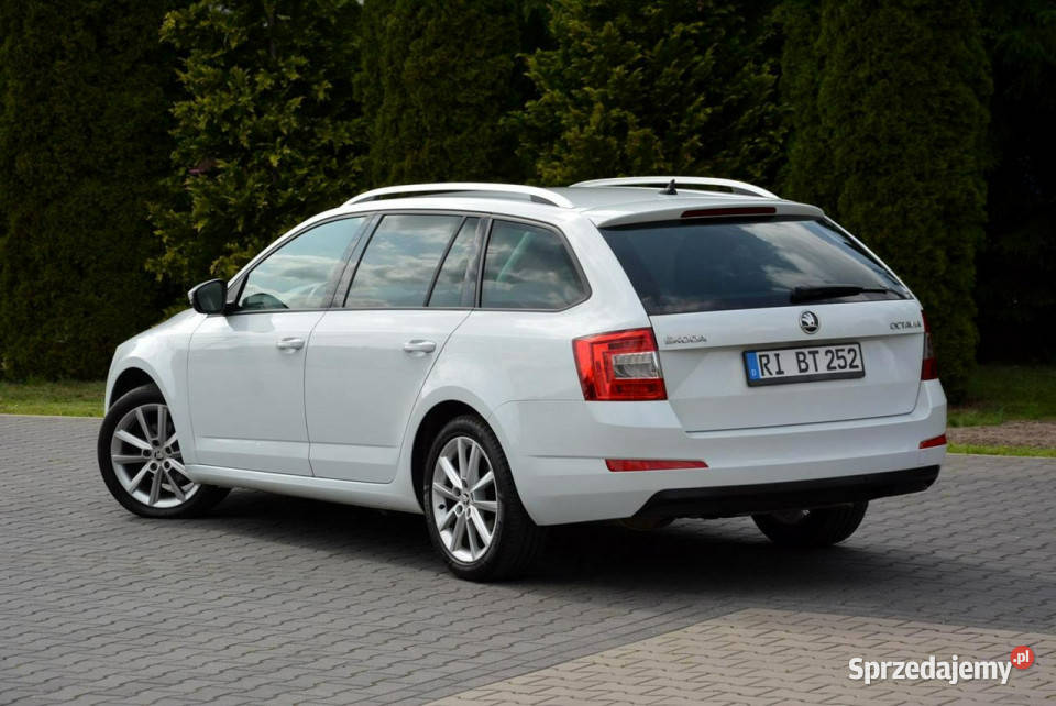 koda Octavia Skóry Navi Radar ACC podgrzewane fotele mazowieckie