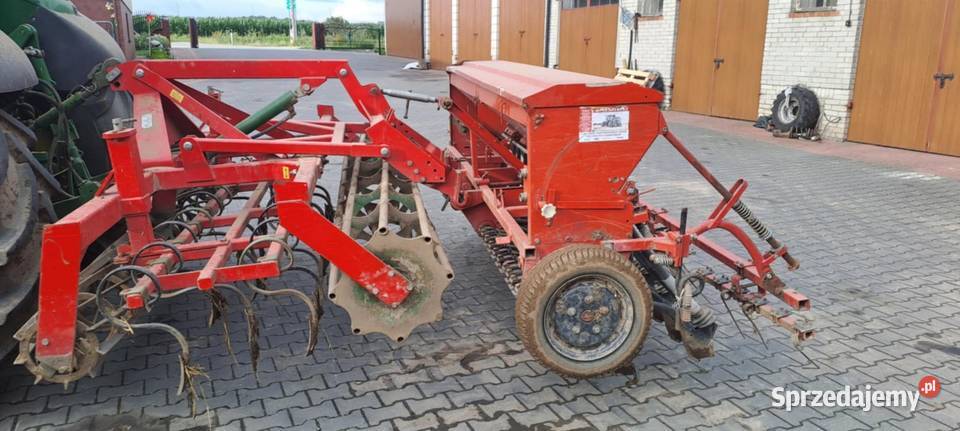 Agregat uprawowy siewny nieuszkodzony