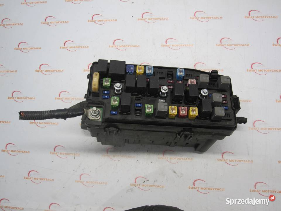 PUSZKA SKRZYNKA BEZPIECZNIKÓW 95471068 CHEVROLET Motoryzacja Kielce