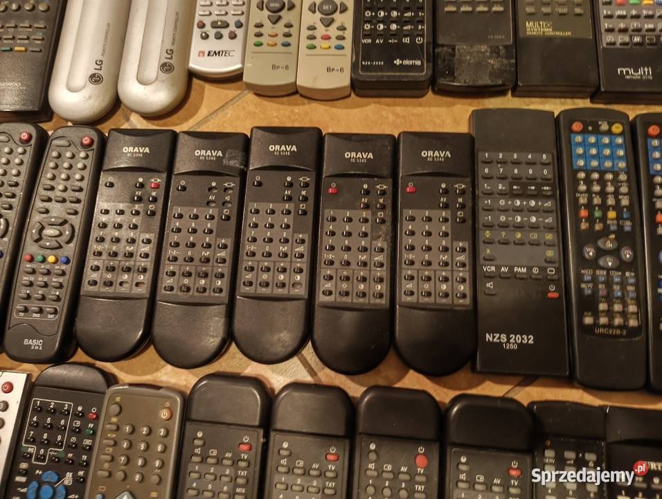 Stare piloty telewizyjne lata 90 LG Curtis i Kościan