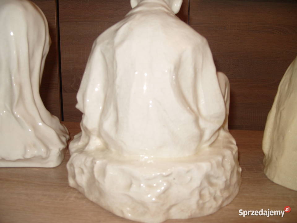 Sprzedam pzedwojenne figurySpiące dzieciKobieta Skawina