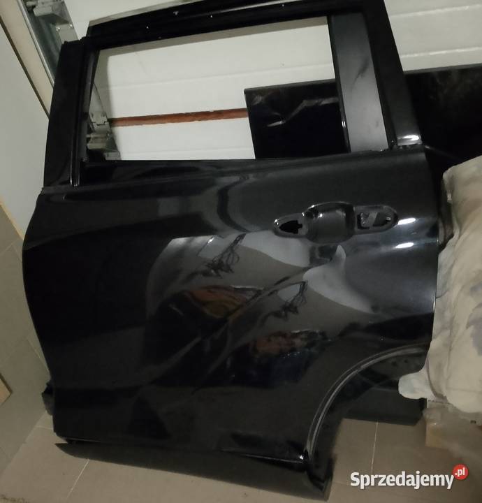 Drzwi toyota RAV4 rav 4 5 lewy tył lewe tylne Rzeszów