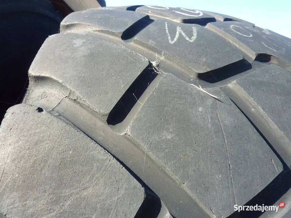 2xOpona używana 55570R25 5557025 MICHELIN 400 Zaścianki sprzedam