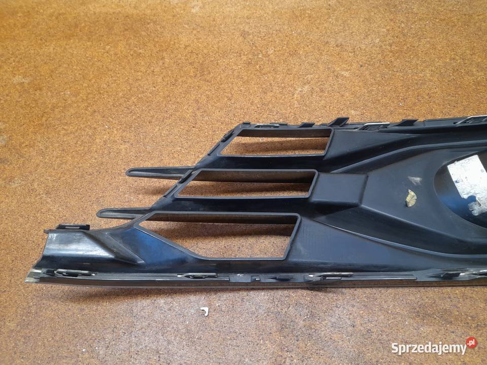 AUDI A6 C7 LIFT KRATKA ZDERZAKA PRAWA Goleniów