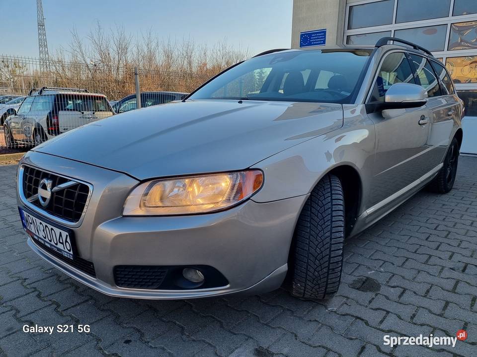 Volvo V70 III 20 D 136 nawigacja alufelgi Płońsk