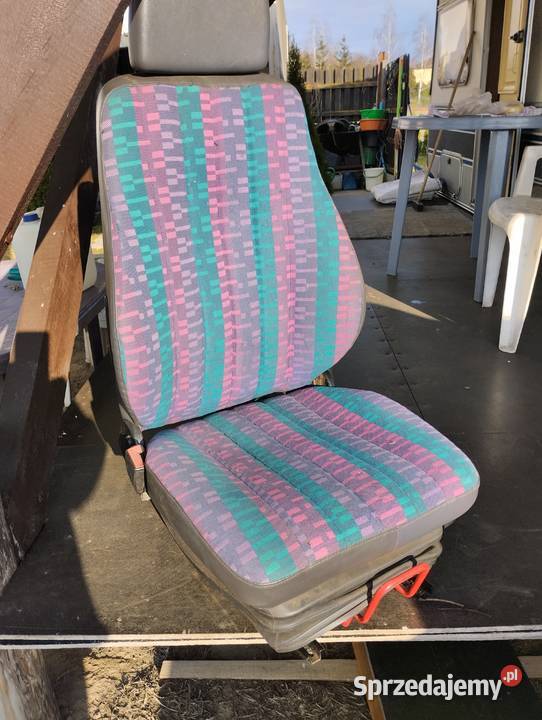 siedzenie kierowcy do mercedesa 1517 sprzedam