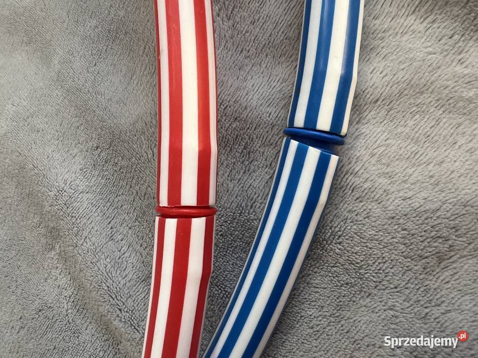 2 hula hop niebieskie i czerwone sprzedam